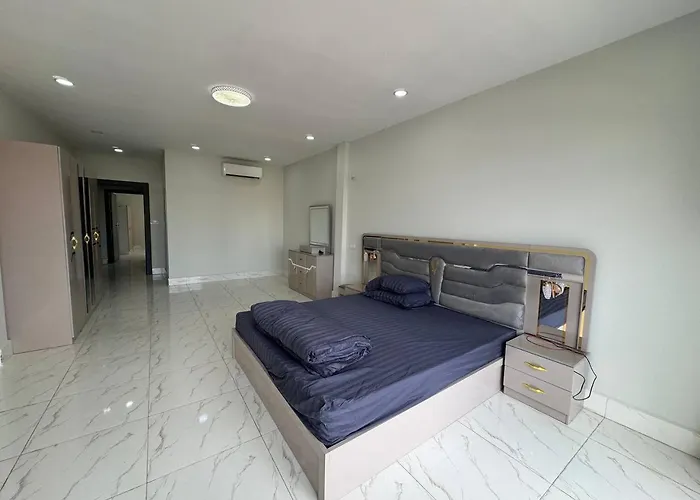 Apartamento Ashmita Shahi House *